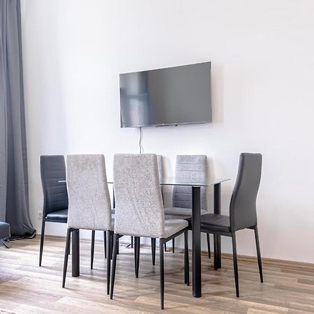 Explore Vienna 2Br And 1Lr Retreat Near Westbahnhof エクステリア 写真